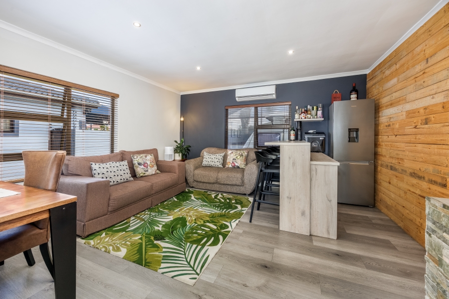 4 Bedroom Property for Sale in Wellway Park Western Cape